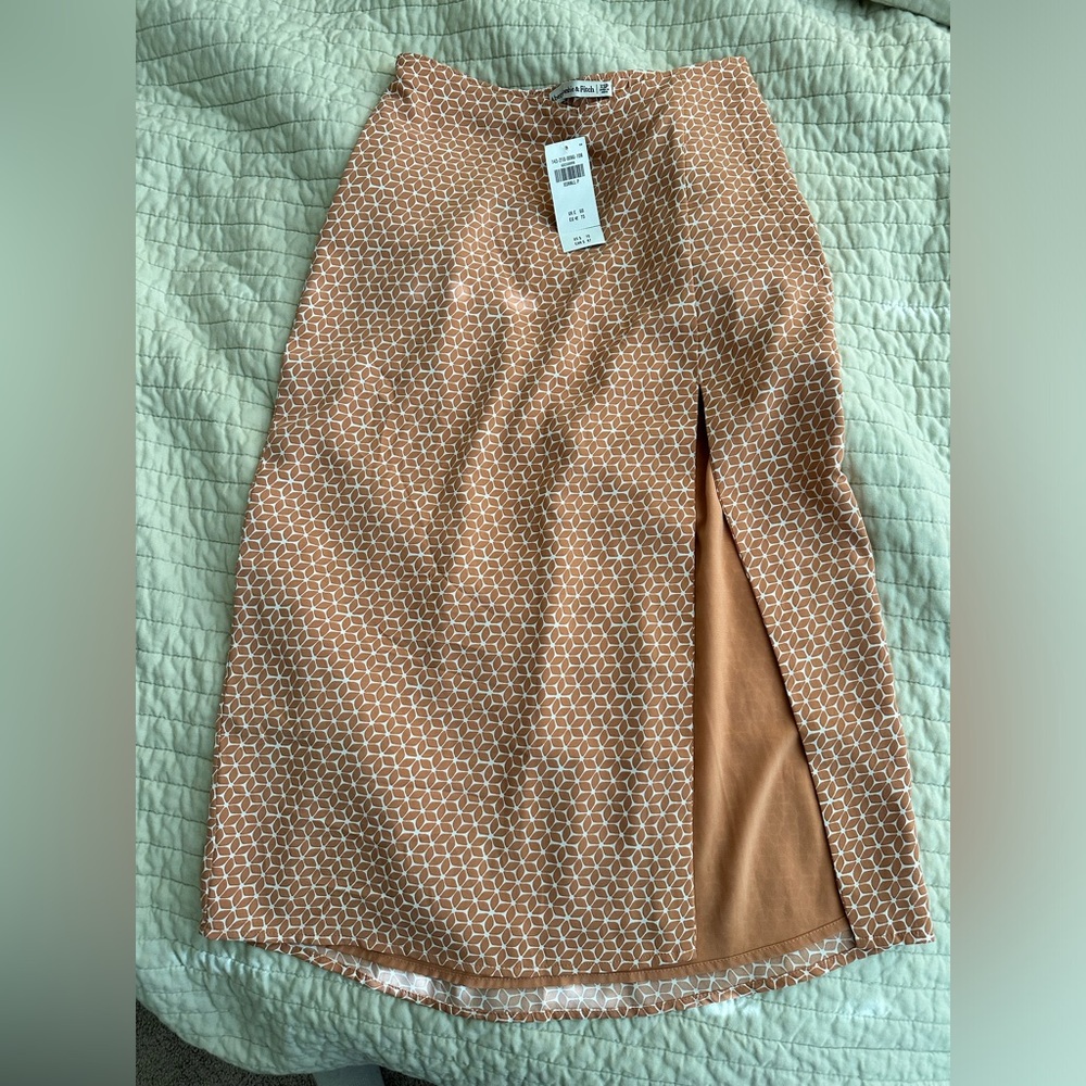Abercrombie PETITE Dipped Waist Midi Skirt with Slit NWT